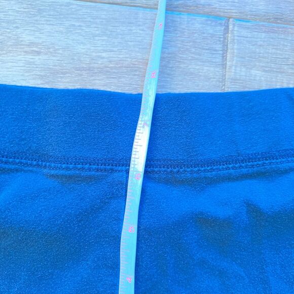 PINK Victoria's Secret Cropped Leggings Capris Size XS Black - Picture 7 of 8